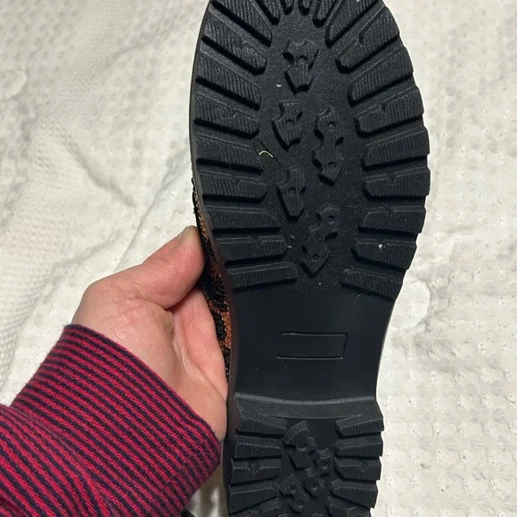 Betsey Johnson Black and White Pearl Buckle Mules - Picture 5 of 5